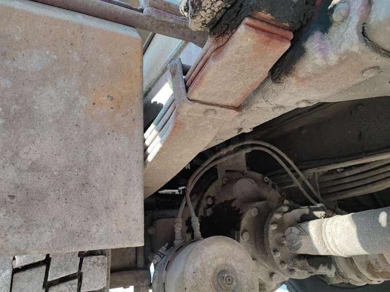 موزع الأسفلت Renault G260: صورة 36