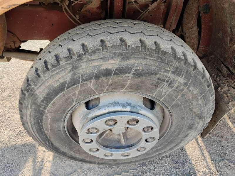 موزع الأسفلت Renault G260: صورة 17