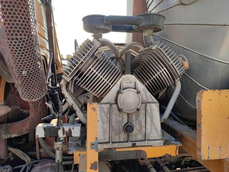 موزع الأسفلت Renault G260: صورة 19