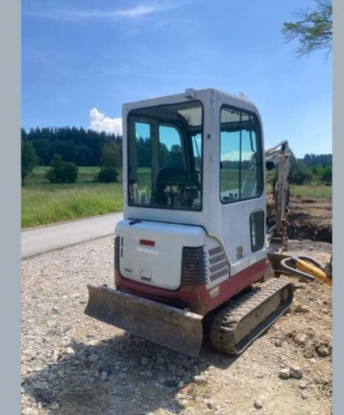 Takeuchi TB016 MACHINE SUISSE - حفارة مُصَّغرة: صورة 3 Takeuchi TB016 MACHINE SUISSE - حفارة مُصَّغرة: صورة 3