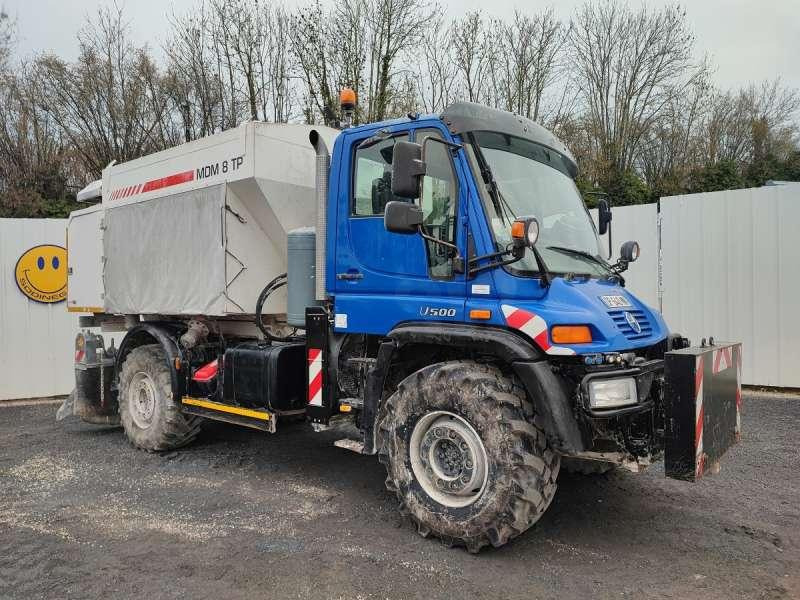 Unimog UNIMOG U500 - معدات التسميد: صورة 1 Unimog UNIMOG U500 - معدات التسميد: صورة 1
