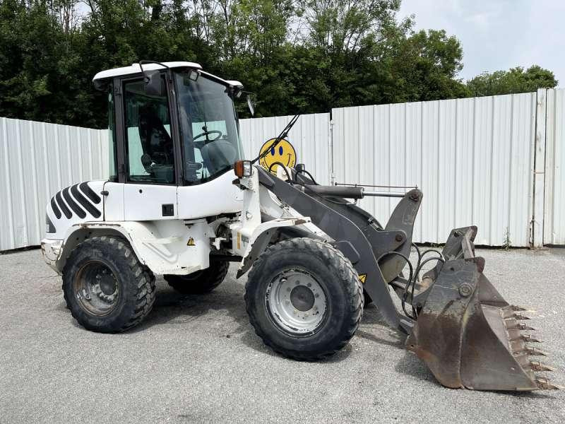Volvo L30B-Z/X - لودر مفصلي صغير: صورة 1 Volvo L30B-Z/X - لودر مفصلي صغير: صورة 1