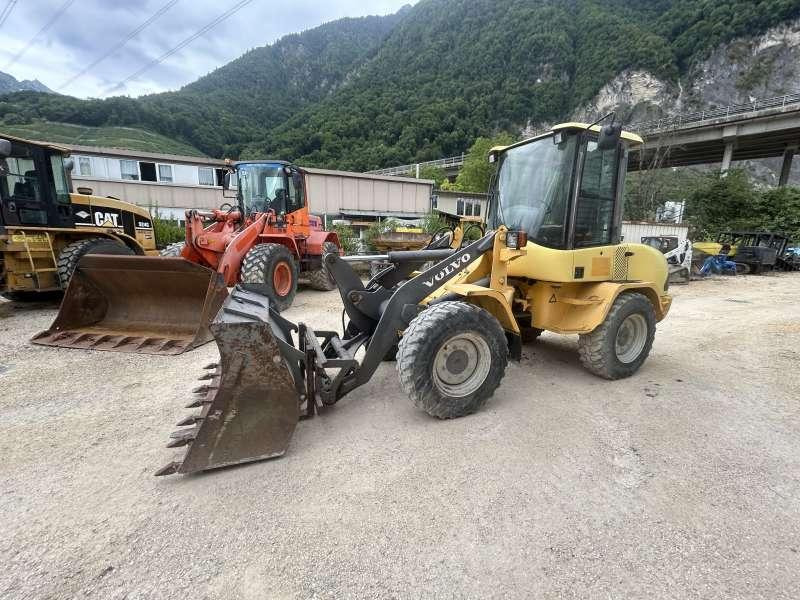Volvo L30Z - اللودر بعجل: صورة 3 Volvo L30Z - اللودر بعجل: صورة 3