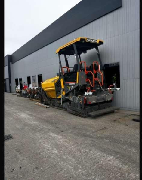 Volvo P2820D MACHINE SUISSE - مدادة الأسفلت: صورة 2 Volvo P2820D MACHINE SUISSE - مدادة الأسفلت: صورة 2