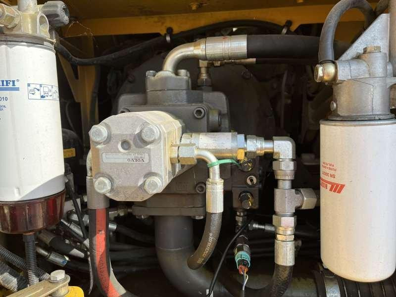 حفارة دولاب Volvo Pelle sur Pneus EW140D: صورة 34 حفارة دولاب Volvo Pelle sur Pneus EW140D: صورة 34