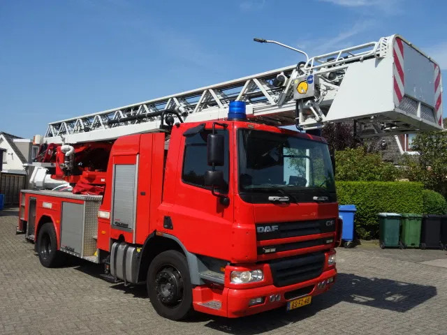 DAF CF 75.310 magirius 30 meter - شاحنة: صورة 3 DAF CF 75.310 magirius 30 meter - شاحنة: صورة 3