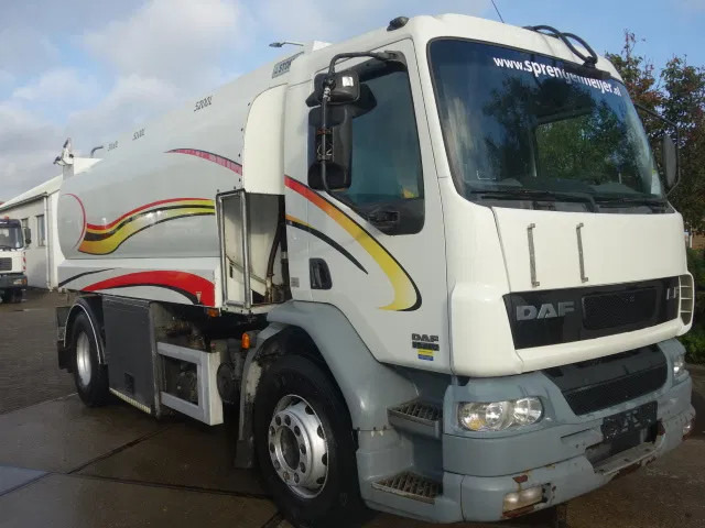 DAF LF 55.220 13500litertank - شاحنة صهريج: صورة 2 DAF LF 55.220 13500litertank - شاحنة صهريج: صورة 2
