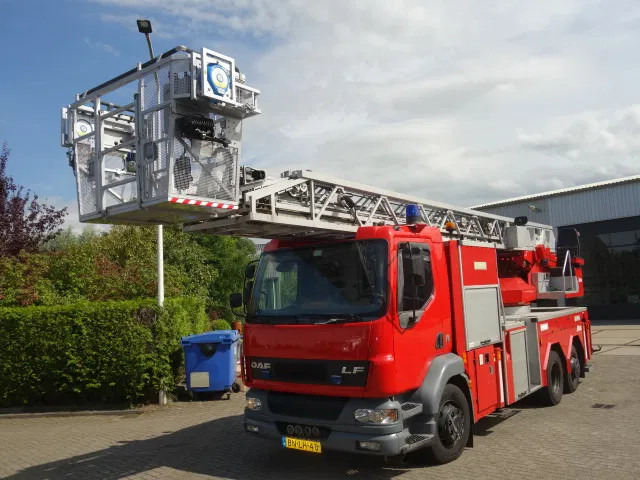 DAF LF 55.250 METZ 30 meter - سيارة إطفاء: صورة 5 DAF LF 55.250 METZ 30 meter - سيارة إطفاء: صورة 5