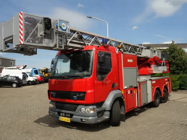 DAF LF 55.250 METZ 30 meter - سيارة إطفاء: صورة 2 DAF LF 55.250 METZ 30 meter - سيارة إطفاء: صورة 2