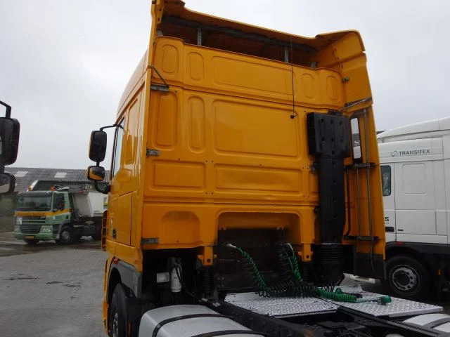 DAF XF 105.460 2 diesel tanken - وحدة جر: صورة 4 DAF XF 105.460 2 diesel tanken - وحدة جر: صورة 4
