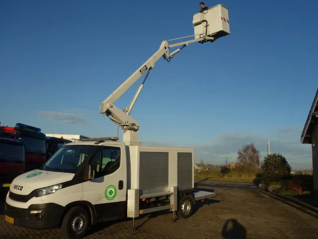 Iveco Daily 35S14 CUSTERS 12 METER SKY WORKER EURO 6 ,AIRCO - شاحنة التوصيل: صورة 1 Iveco Daily 35S14 CUSTERS 12 METER SKY WORKER EURO 6 ,AIRCO - شاحنة التوصيل: صورة 1