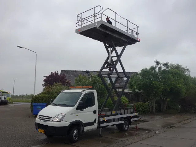 Iveco Daily 40C15 SKY WORKER PLATFORM - شاحنة التوصيل: صورة 1 Iveco Daily 40C15 SKY WORKER PLATFORM - شاحنة التوصيل: صورة 1