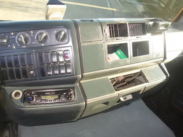 MAN TGA 41-440 8X6 MANUAL GEARBOX 22M3 MEILLER TIPPER - شاحنة قلاب: صورة 5 MAN TGA 41-440 8X6 MANUAL GEARBOX 22M3 MEILLER TIPPER - شاحنة قلاب: صورة 5