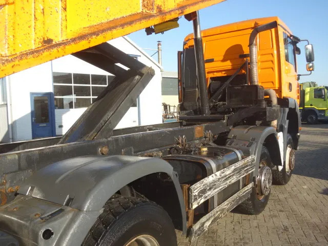 شاحنة قلاب MAN TGA 41.440 8X6 MEILLER 22 CUB MANUAL GEARBOX: صورة 6