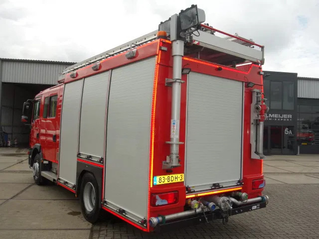 MAN TGM 15.250 FIRE TRUCK,2000 LITER TANK, FOAM TANK, AIRCO - سيارة إطفاء: صورة 3 MAN TGM 15.250 FIRE TRUCK,2000 LITER TANK, FOAM TANK, AIRCO - سيارة إطفاء: صورة 3