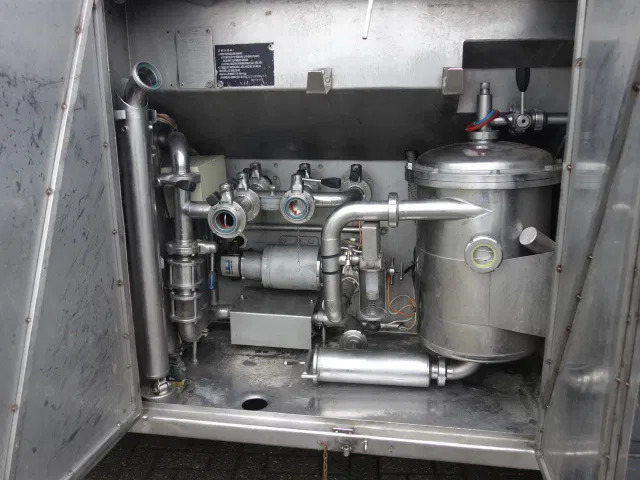 Renault Premium 370 16000liter steanless steeltank - شاحنة صهريج: صورة 3 Renault Premium 370 16000liter steanless steeltank - شاحنة صهريج: صورة 3