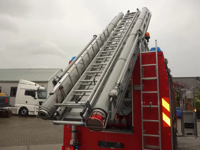 Volvo -330 2000 LITER WATER TANK KRONEBURGPUMP - سيارة إطفاء: صورة 5 Volvo -330 2000 LITER WATER TANK KRONEBURGPUMP - سيارة إطفاء: صورة 5