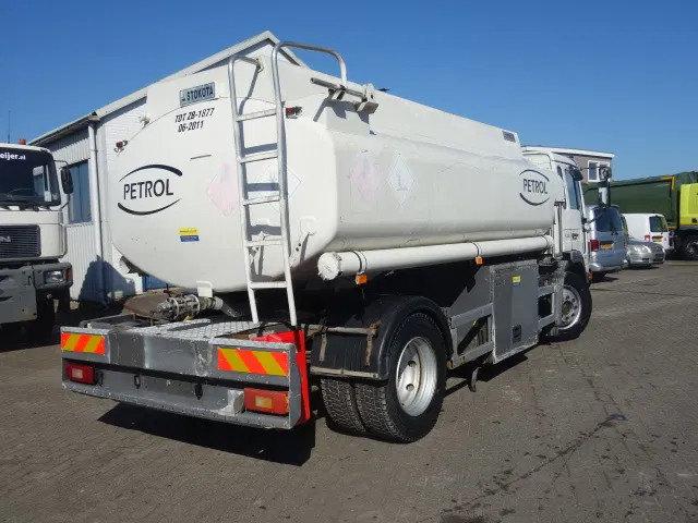 Volvo FL 240 220PK 12000 LITER STEELSPRINGS - شاحنة صهريج: صورة 3 Volvo FL 240 220PK 12000 LITER STEELSPRINGS - شاحنة صهريج: صورة 3