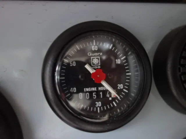 Volvo FM 10 330 pk 2000 LITER WATER TANK KRONEBURGPUMP - سيارة إطفاء: صورة 4 Volvo FM 10 330 pk 2000 LITER WATER TANK KRONEBURGPUMP - سيارة إطفاء: صورة 4