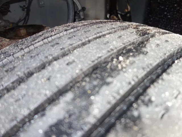 Volvo FM 12 18500liter tank,AIRCO,MANUAL GEARBOX - شاحنة صهريج: صورة 2 Volvo FM 12 18500liter tank,AIRCO,MANUAL GEARBOX - شاحنة صهريج: صورة 2