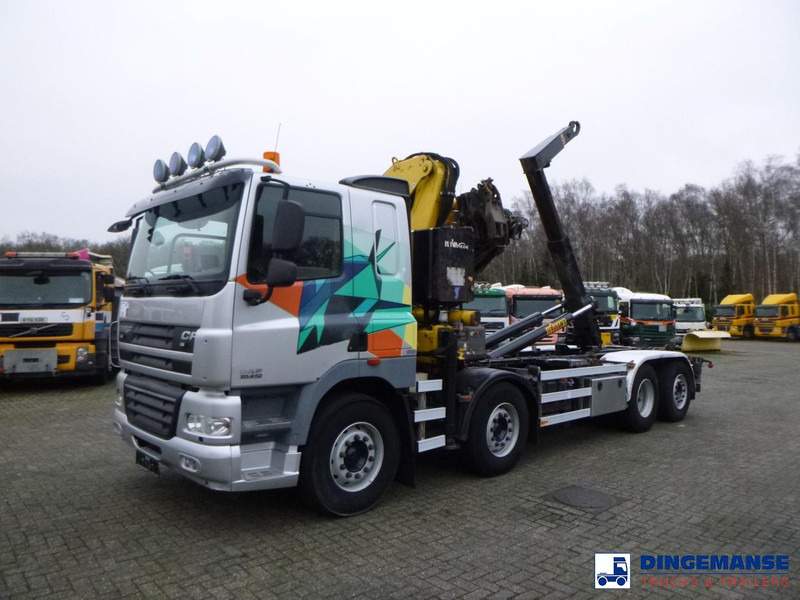 DAF CF 85.410 8x2 Hyva container hook + crane - شاحنة كرين: صورة 1 DAF CF 85.410 8x2 Hyva container hook + crane - شاحنة كرين: صورة 1
