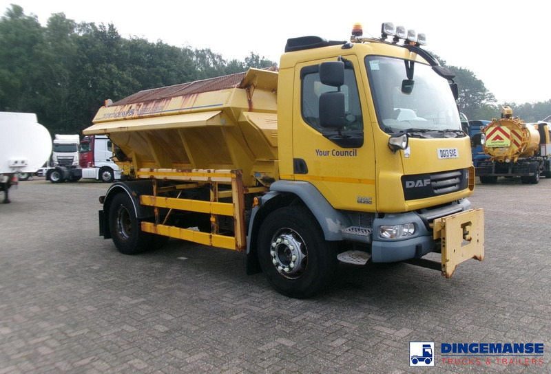 DAF LF 55.250 4X2 RHD gritter - جرافة ثلج: صورة 2 DAF LF 55.250 4X2 RHD gritter - جرافة ثلج: صورة 2