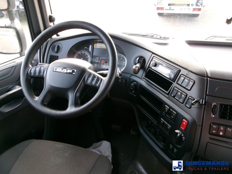Interior photo 1: وحدة جر DAF XF 460 4x2 Euro 6 + Hydraulics