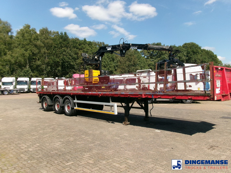 Fruehauf 3-axle platform trailer + Atlas 3008 crane - نصف مقطورة مسطحة: صورة 2 Fruehauf 3-axle platform trailer + Atlas 3008 crane - نصف مقطورة مسطحة: صورة 2