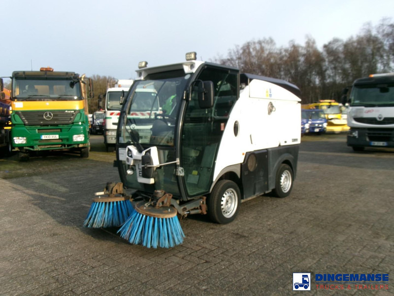 Johnston C101 street sweeper - سياره كنس شوارع: صورة 1 Johnston C101 street sweeper - سياره كنس شوارع: صورة 1
