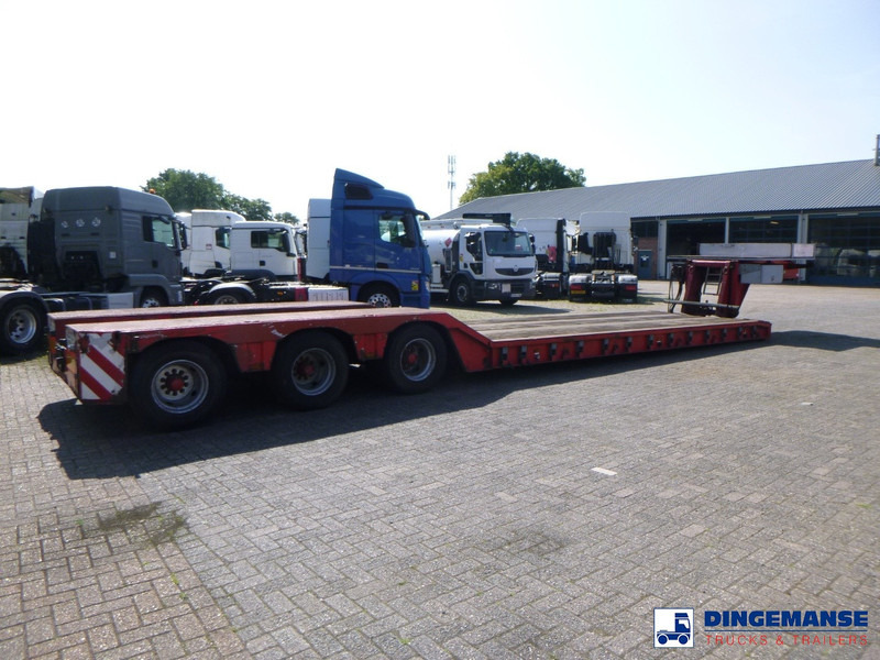 KING 3-axle lowbed trailer 70t - عربة منخفضة مسطحة نصف مقطورة: صورة 4 KING 3-axle lowbed trailer 70t - عربة منخفضة مسطحة نصف مقطورة: صورة 4