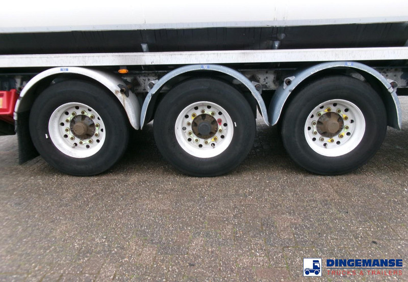 Lakeland Fuel tank alu 42.8 m3 / 6 comp + pump - نصف مقطورة صهريج: صورة 5 Lakeland Fuel tank alu 42.8 m3 / 6 comp + pump - نصف مقطورة صهريج: صورة 5