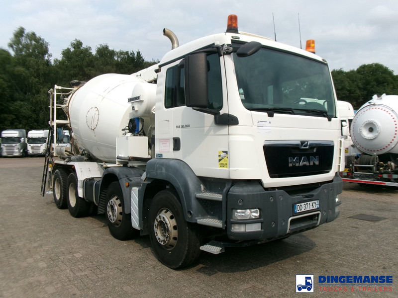 MAN TGS 32.360 8X4 Euro 6 Liebherr concrete mixer 8 m3 + belt - شاحنة خلاطة خرسانة: صورة 2 MAN TGS 32.360 8X4 Euro 6 Liebherr concrete mixer 8 m3 + belt - شاحنة خلاطة خرسانة: صورة 2