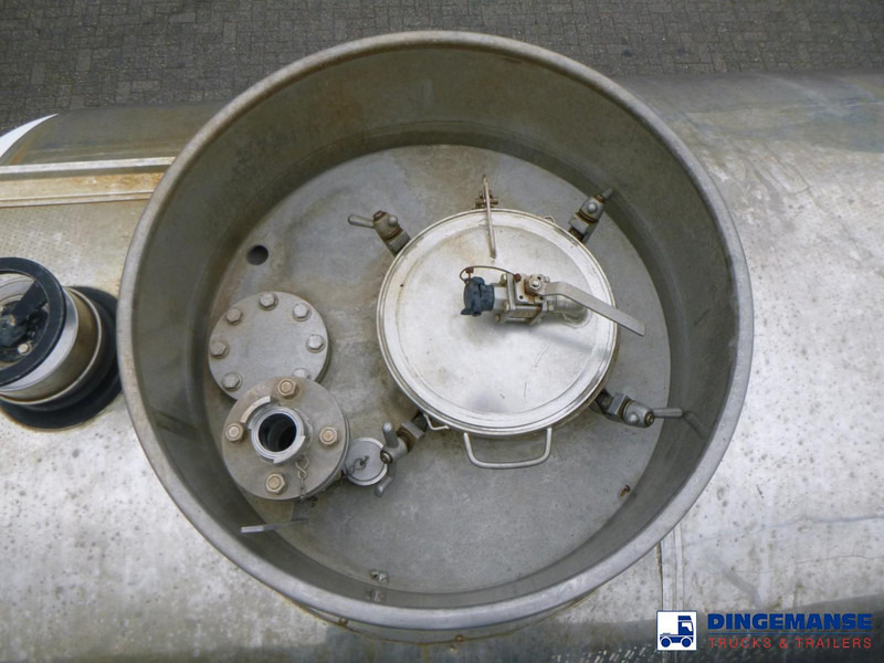Magyar Chemical tank inox 33 m3 / 1 comp Magyar Chemical tank inox 33 m3 / 1 comp: صورة 16 Magyar Chemical tank inox 33 m3 / 1 comp Magyar Chemical tank inox 33 m3 / 1 comp: صورة 16