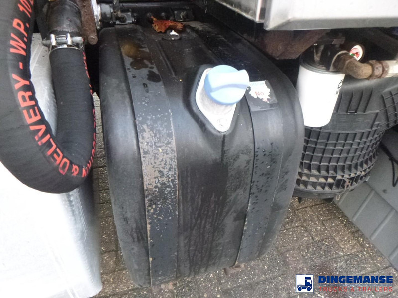 Mercedes-Benz Axor 1824 4x2 vacuum tank 8.1 m3 Mercedes-Benz Axor 1824 4x2 vacuum tank 8.1 m3: صورة 9 Mercedes-Benz Axor 1824 4x2 vacuum tank 8.1 m3 Mercedes-Benz Axor 1824 4x2 vacuum tank 8.1 m3: صورة 9