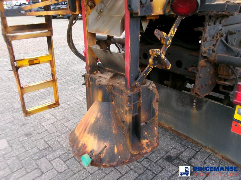 Mercedes-Benz Axor 1824 4x4 RHD salt spreader / gritter - جرافة ثلج: صورة 5 Mercedes-Benz Axor 1824 4x4 RHD salt spreader / gritter - جرافة ثلج: صورة 5