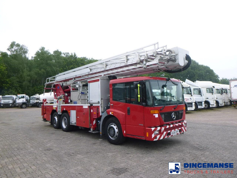 Mercedes-Benz Econic 6x2 RHD Magirus ALP325 fire truck - سيارة إطفاء: صورة 2 Mercedes-Benz Econic 6x2 RHD Magirus ALP325 fire truck - سيارة إطفاء: صورة 2