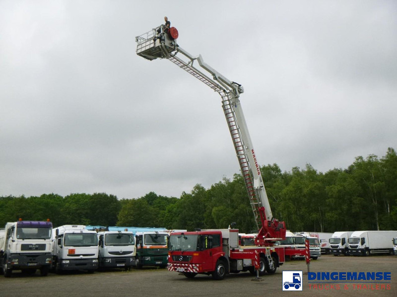 Mercedes-Benz Econic 6x2 RHD Magirus ALP325 fire truck - سيارة إطفاء: صورة 5 Mercedes-Benz Econic 6x2 RHD Magirus ALP325 fire truck - سيارة إطفاء: صورة 5
