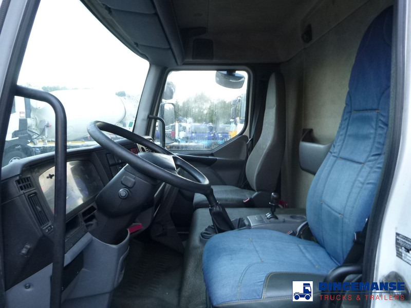 Interior photo 1: شاحنة ستارة Renault Midlum 180 dci 4x2 curtain sider