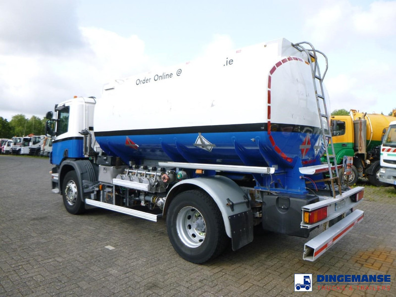 Scania P 230 DB 4x2 RHD fuel tank 12.4 m3 / 4 comp - شاحنة صهريج: صورة 3 Scania P 230 DB 4x2 RHD fuel tank 12.4 m3 / 4 comp - شاحنة صهريج: صورة 3
