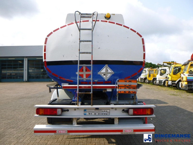 Scania P 230 DB 4x2 RHD fuel tank 12.4 m3 / 4 comp - شاحنة صهريج: صورة 5 Scania P 230 DB 4x2 RHD fuel tank 12.4 m3 / 4 comp - شاحنة صهريج: صورة 5
