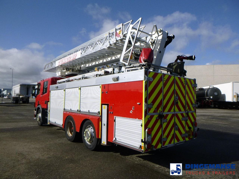 Scania P310 6x2 RHD fire truck + pump, ladder & manlift - سيارة إطفاء: صورة 3 Scania P310 6x2 RHD fire truck + pump, ladder & manlift - سيارة إطفاء: صورة 3