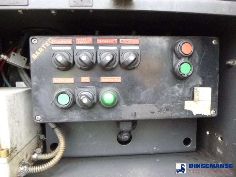 شاحنة صهريج Volvo FE 340 6x2 fuel tank 22.1 m3 / 6 comp: صورة 16 شاحنة صهريج Volvo FE 340 6x2 fuel tank 22.1 m3 / 6 comp: صورة 16