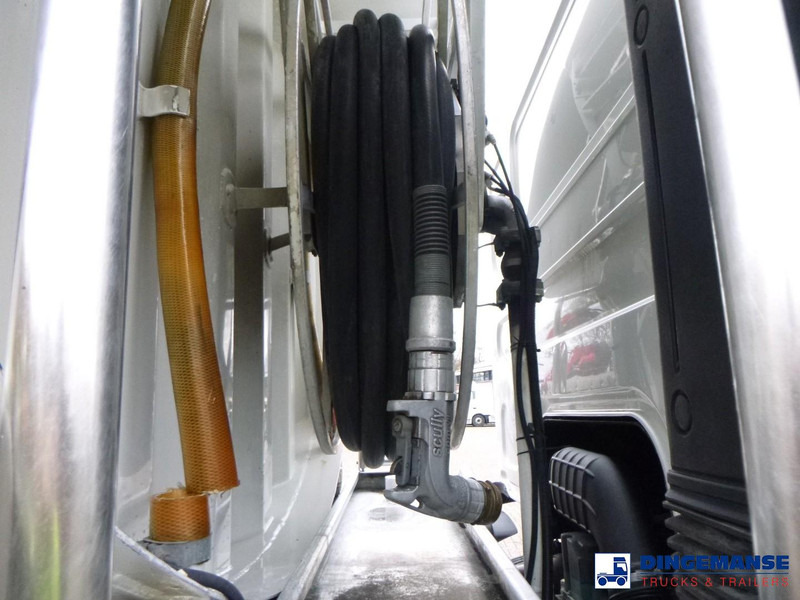 شاحنة صهريج Volvo FE 340 6x2 fuel tank 22.1 m3 / 6 comp: صورة 19 شاحنة صهريج Volvo FE 340 6x2 fuel tank 22.1 m3 / 6 comp: صورة 19