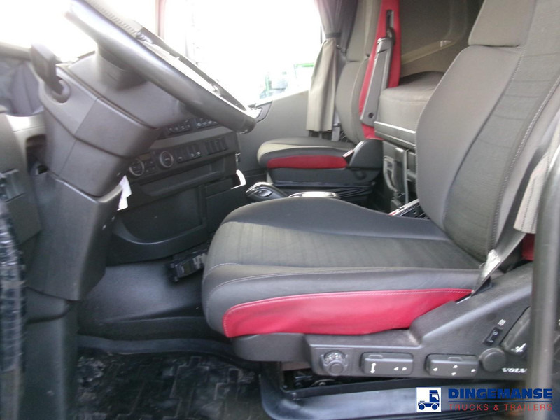 وحدة جر Volvo FH 500 6X2 Euro 6 + pto + ADR 29/02/2024: صورة 17