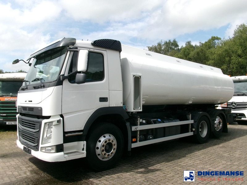 Volvo FM 380 6X2 fuel tank 20.6 m3 / 4 comp - شاحنة صهريج: صورة 1 Volvo FM 380 6X2 fuel tank 20.6 m3 / 4 comp - شاحنة صهريج: صورة 1