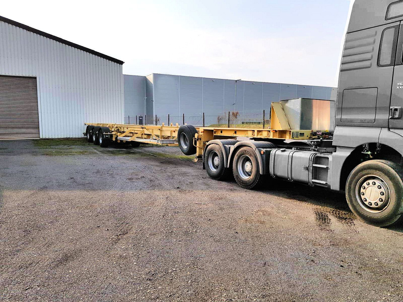 Goldhofer 3-Achs SPZ-DL3-38/80 Spezial 20,5meter + 3xLenk - نصف مقطورة لنقل الحاويات: صورة 1 Goldhofer 3-Achs SPZ-DL3-38/80 Spezial 20,5meter + 3xLenk - نصف مقطورة لنقل الحاويات: صورة 1
