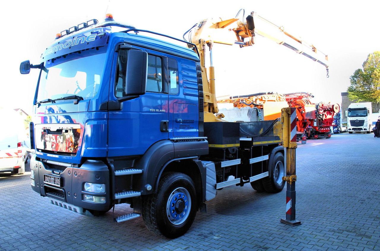 MAN TGS 18.480 4x4 BLS SZM+Pritsche MKG HLK 340 Kran - وحدة جر: صورة 3 MAN TGS 18.480 4x4 BLS SZM+Pritsche MKG HLK 340 Kran - وحدة جر: صورة 3