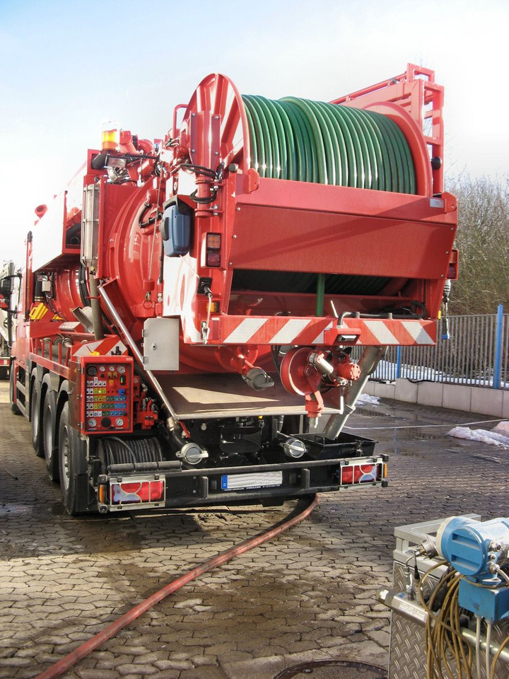 MAN TGS 35.540 8x4 Müller 16m³ WRG + 800 meter HD - شاحنة الشفط: صورة 4 MAN TGS 35.540 8x4 Müller 16m³ WRG + 800 meter HD - شاحنة الشفط: صورة 4