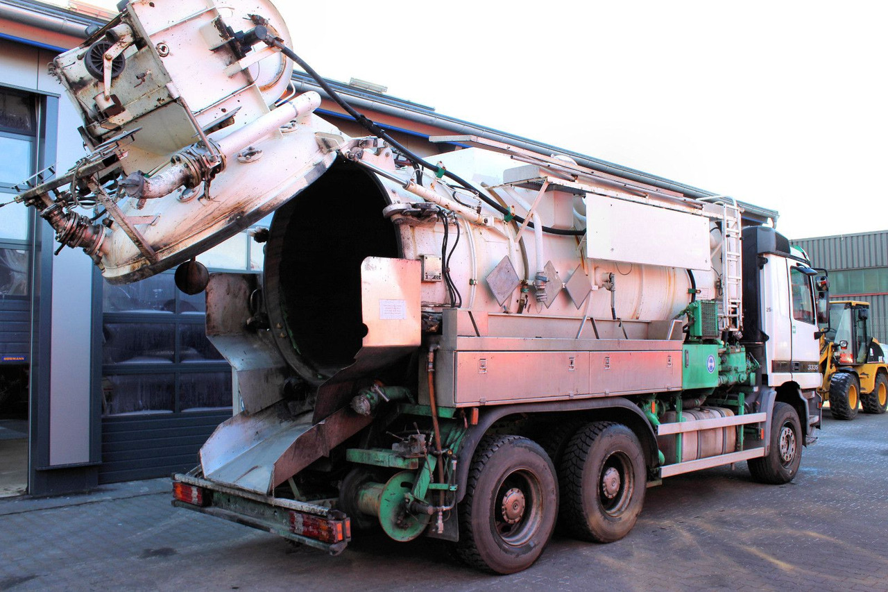 Mercedes-Benz Actros 3335 6x4 Kroll 13m³ HD-Kombi ADR/GGVS V2A - شاحنة الشفط: صورة 3 Mercedes-Benz Actros 3335 6x4 Kroll 13m³ HD-Kombi ADR/GGVS V2A - شاحنة الشفط: صورة 3