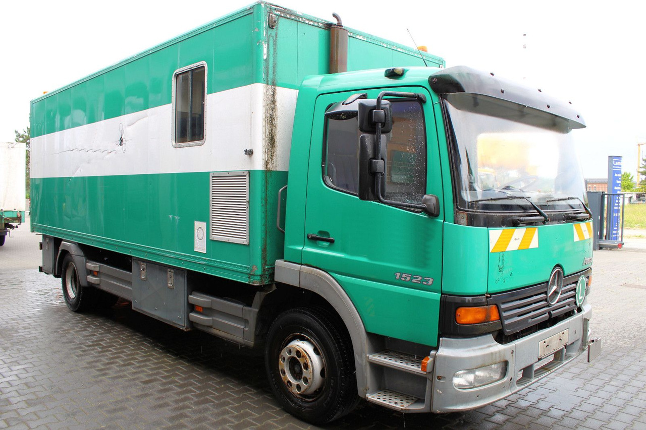 Mercedes-Benz Atego 1523 4x2 Koffer +AHK kein 1517 1518 1528 - شاحنة مقفلة: صورة 1 Mercedes-Benz Atego 1523 4x2 Koffer +AHK kein 1517 1518 1528 - شاحنة مقفلة: صورة 1